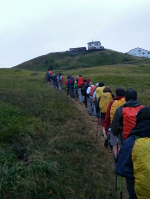 Salita verso la vetta del Bue (foto Morena Maccagni)