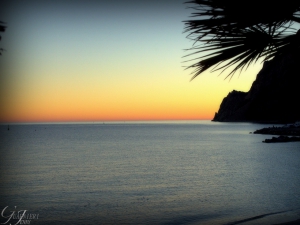 I colori del tramonto a Monterosso (foto Jenny Guarnieri)
