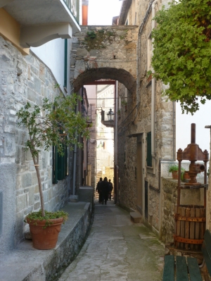 Tra i vicoli di Corniglia (foto Alessandro Morini)