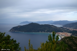 Riva, Punta Manara e, sullo sfondo, Portofino(foto Jenny Guarnieri)