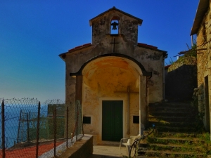 La chiesetta di Sant'Antonio a Schiara (foto Fabio Cavazzini)