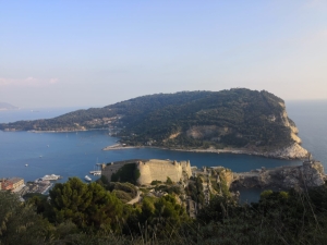 Il terrazzo sopra Portovenere (foto Iside Ghini)