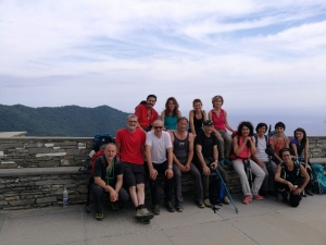 Foto di gruppo al Santuario di Montallegro