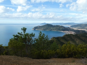 Il promontorio di Punta Manara, tra Riva e Sestri (foto Augusto Ferrari)